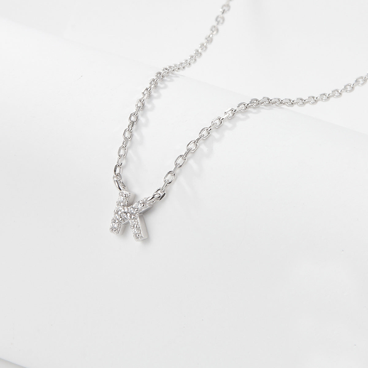 Jingxu 925 Pure Silver 26-Letter Necklace, Lightweight Luxury Lockbone Chain with Diamond-Inlaid Letters for Women (Cross-border Foreign Trade Jewelry)