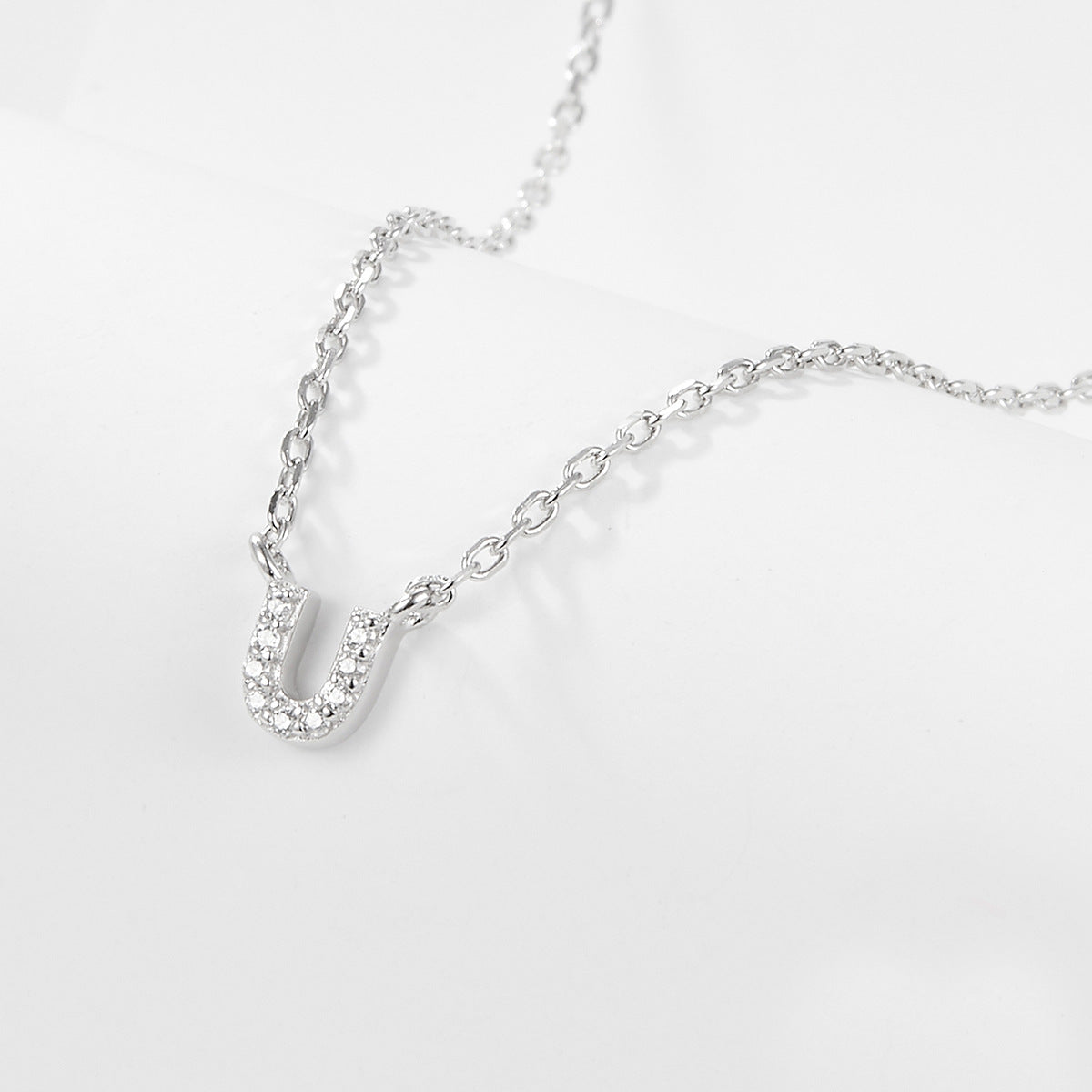 Jingxu 925 Pure Silver 26-Letter Necklace, Lightweight Luxury Lockbone Chain with Diamond-Inlaid Letters for Women (Cross-border Foreign Trade Jewelry)