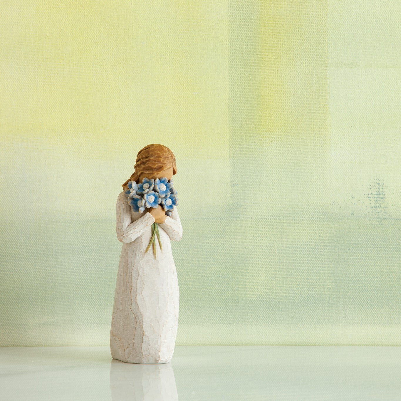 Willow Tree - Forget-me-not Holding thoughts of you closely