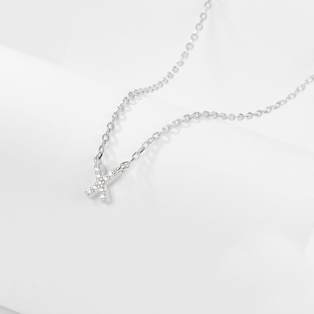 Jingxu 925 Pure Silver 26-Letter Necklace, Lightweight Luxury Lockbone Chain with Diamond-Inlaid Letters for Women (Cross-border Foreign Trade Jewelry)