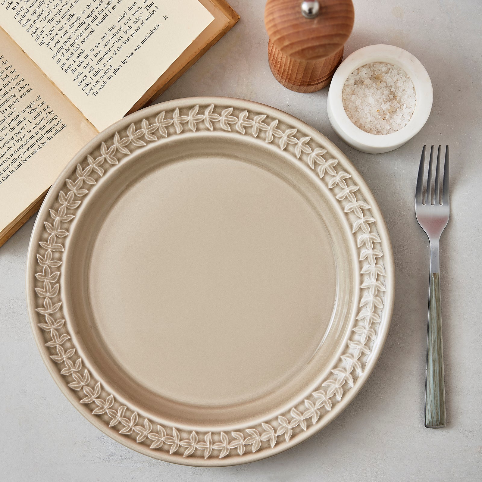 Portmeirion Botanic Garden Harmony - 26.5cm Dinner Plate (S/4) Stone