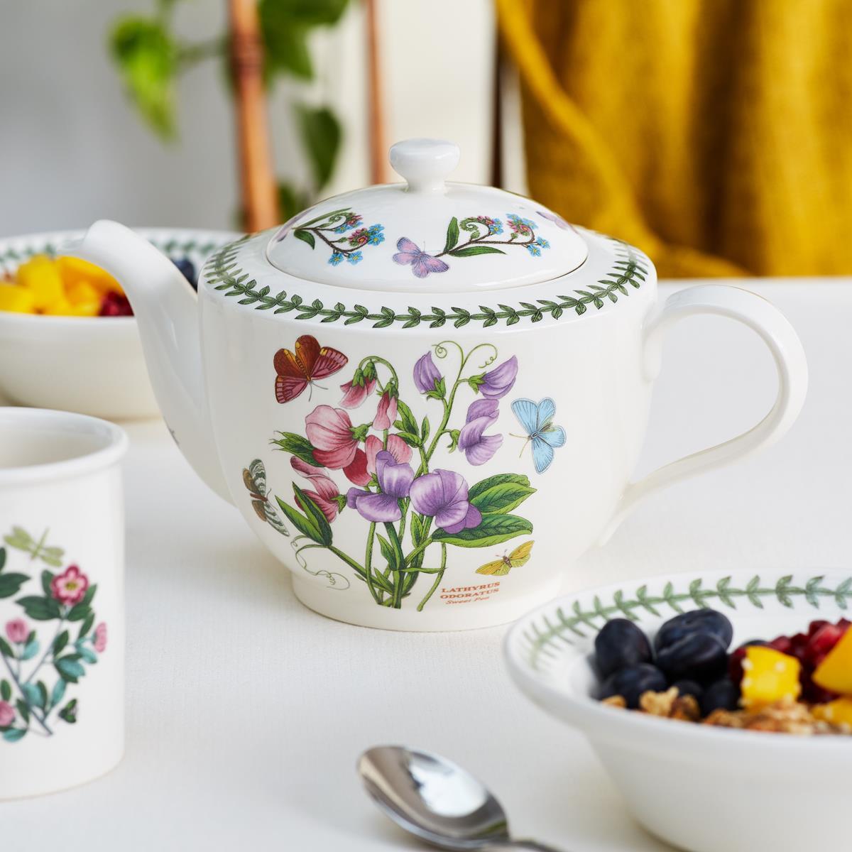 Portmeirion Botanic Garden - 1.1L Traditional Teapot Sweet Pea